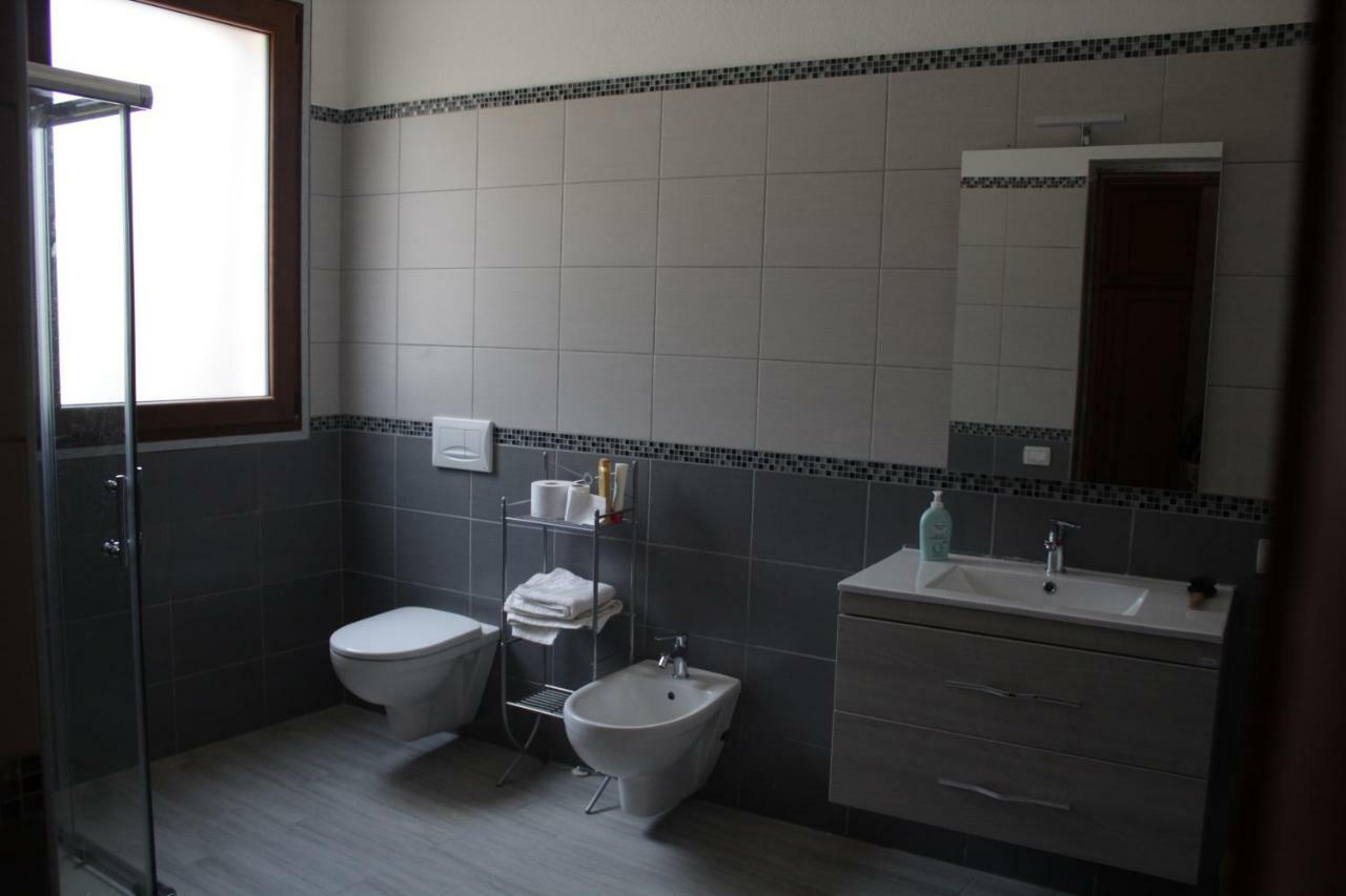 Casa Vacanze Пишинас Екстериор снимка